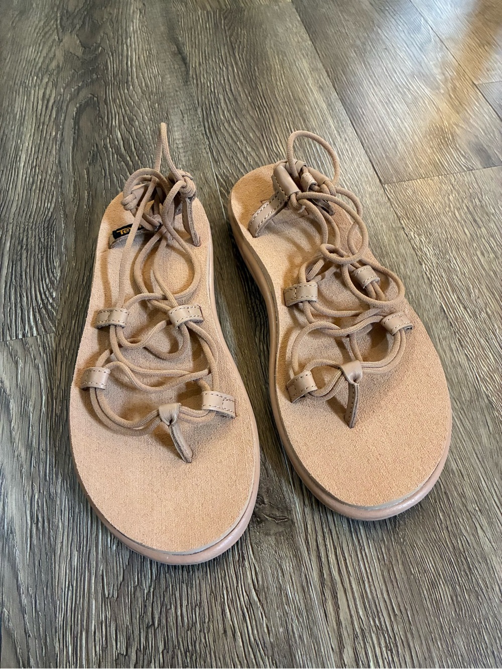 Teva Voya Infinity Sandals in Tan - Picture 5 of 9
